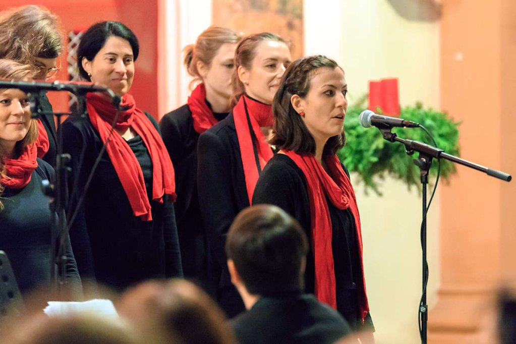 20171217-adventskonzert-gospeltrain-735.jpg